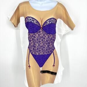 FUN 2 WEAR Fantasies Negligee Graphic Print T Shirt OS